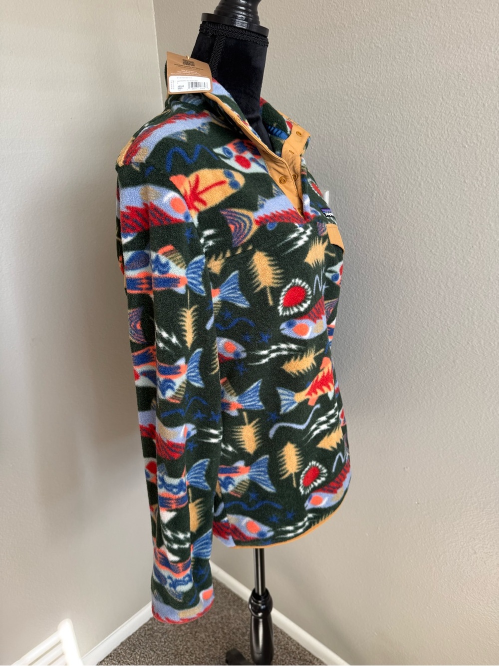 Patagonia Synchilla Pullover in Salmon Energy Small - Picture 3 of 5